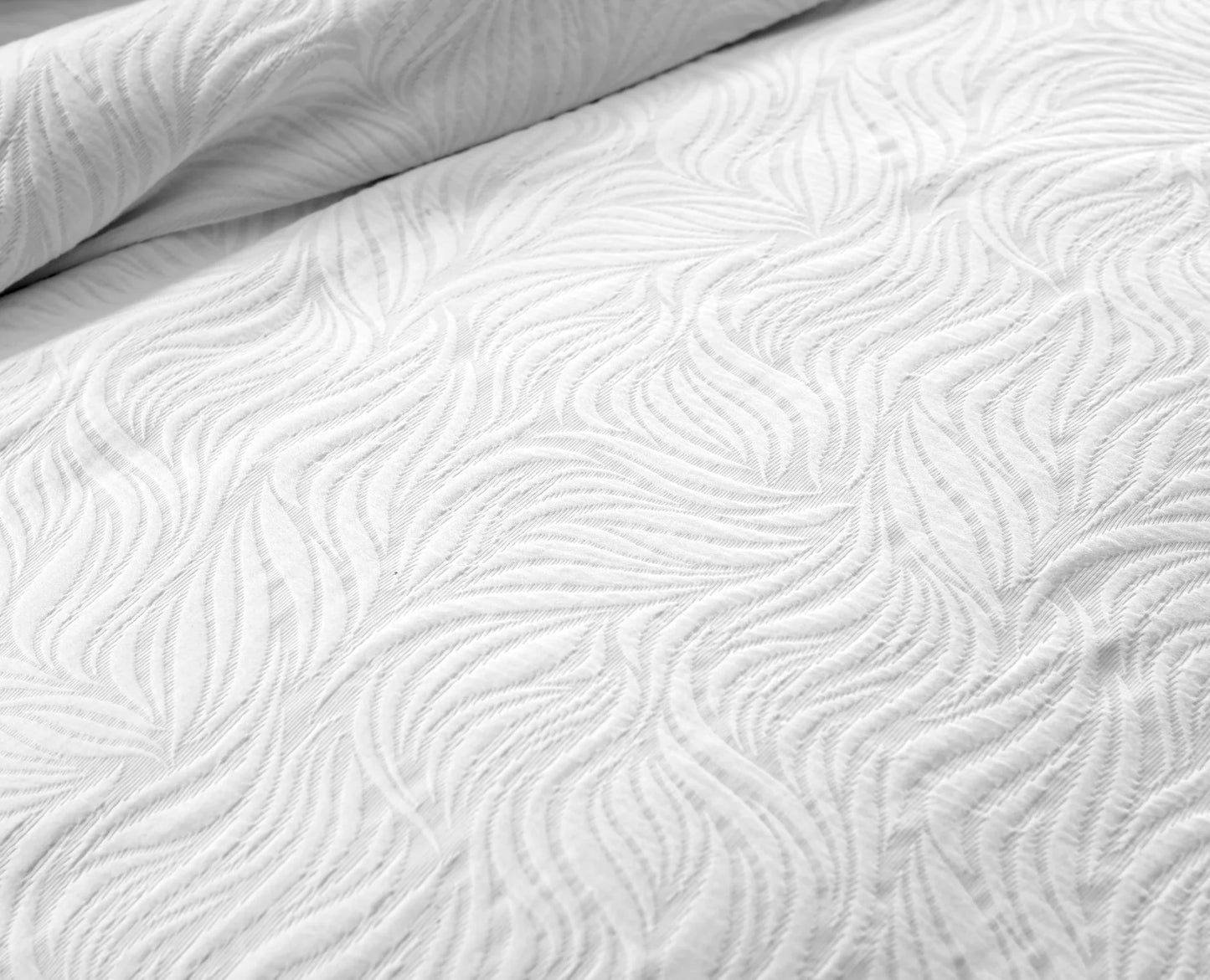 Caribbean Matelassé Coverlet Cotton Queen 96x98