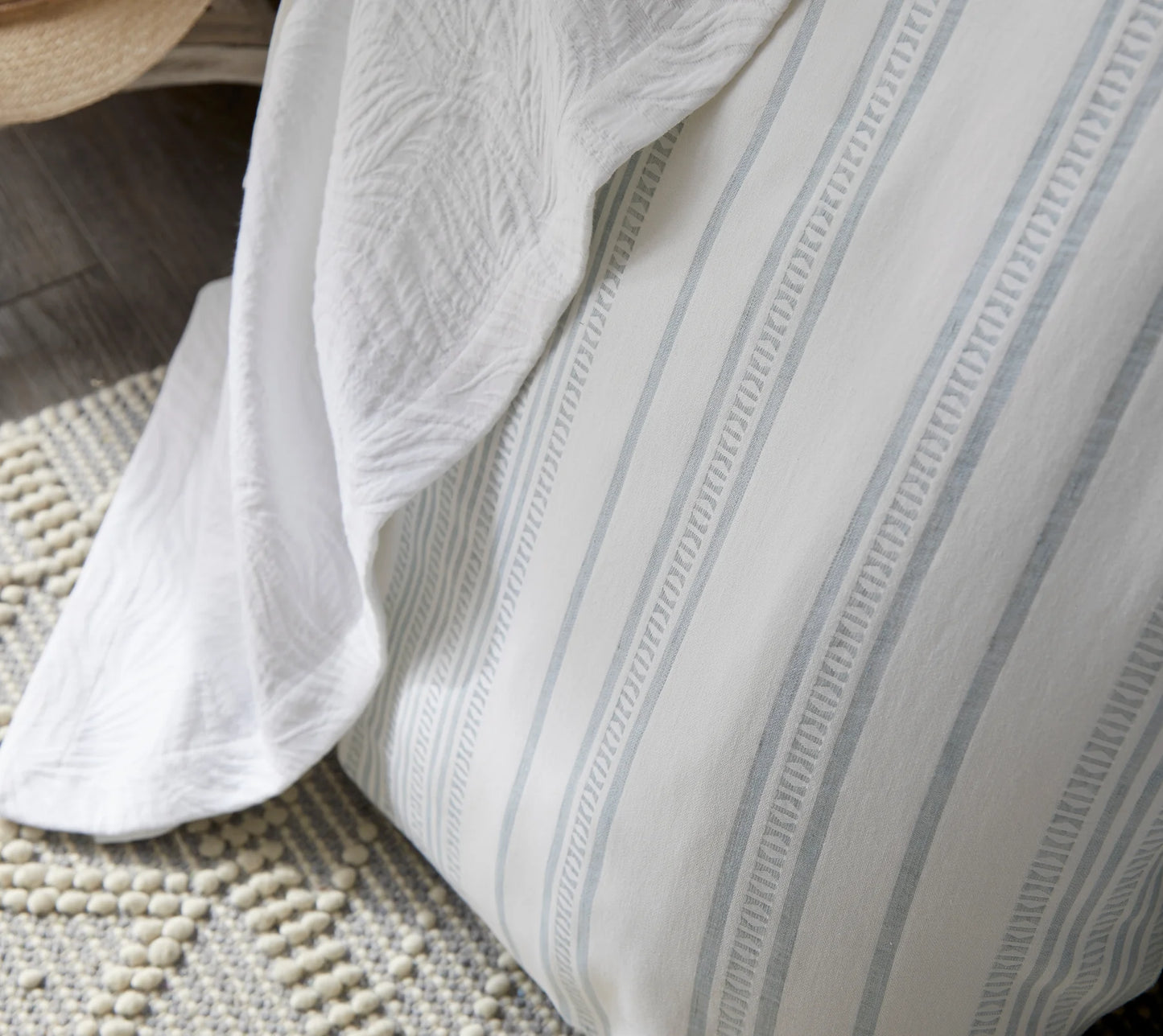 Saltwater Queen Duvet Set – White & Pale Blue Cotton | 1 Queen Duvet Cover + 2 Euro Shams | Inserts Not Included