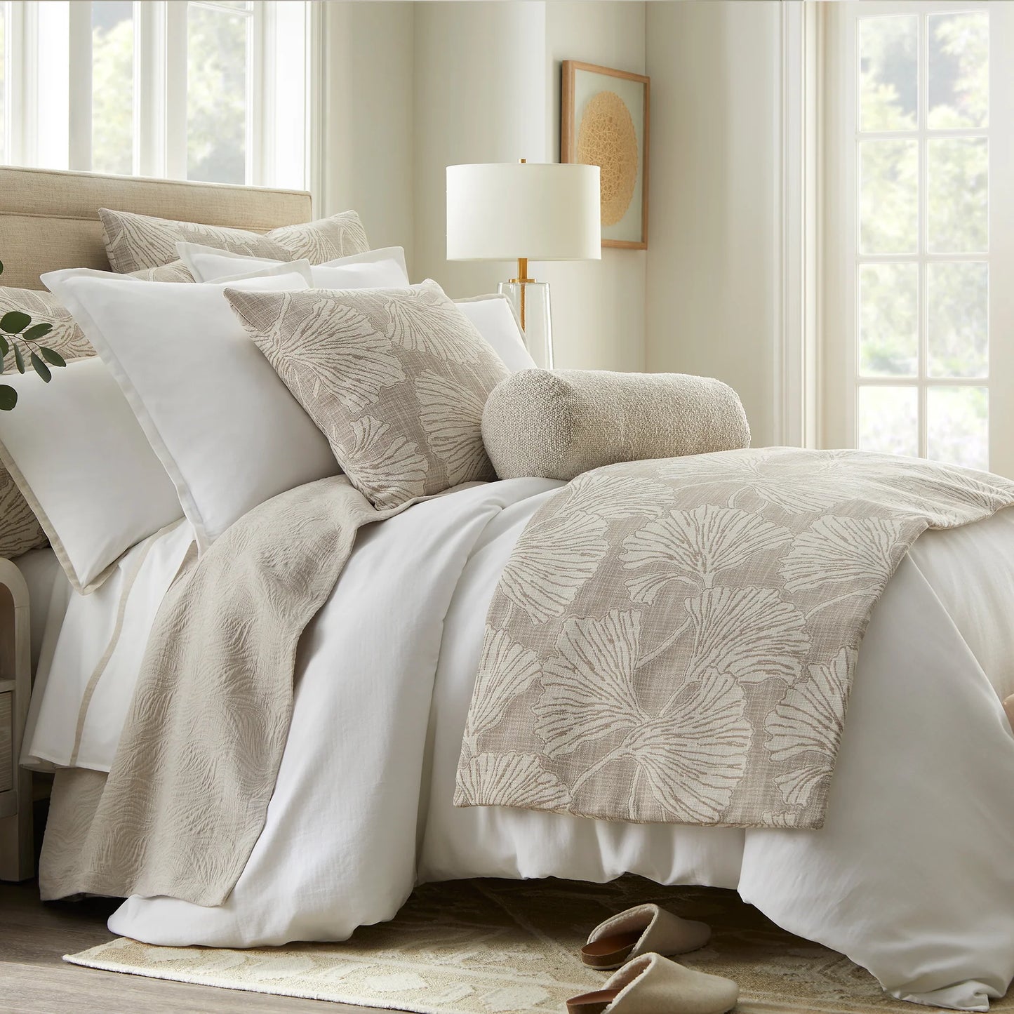 Florus Pebble Woven Chenille Luxe Padded Throw (25x98) Made-To-Order