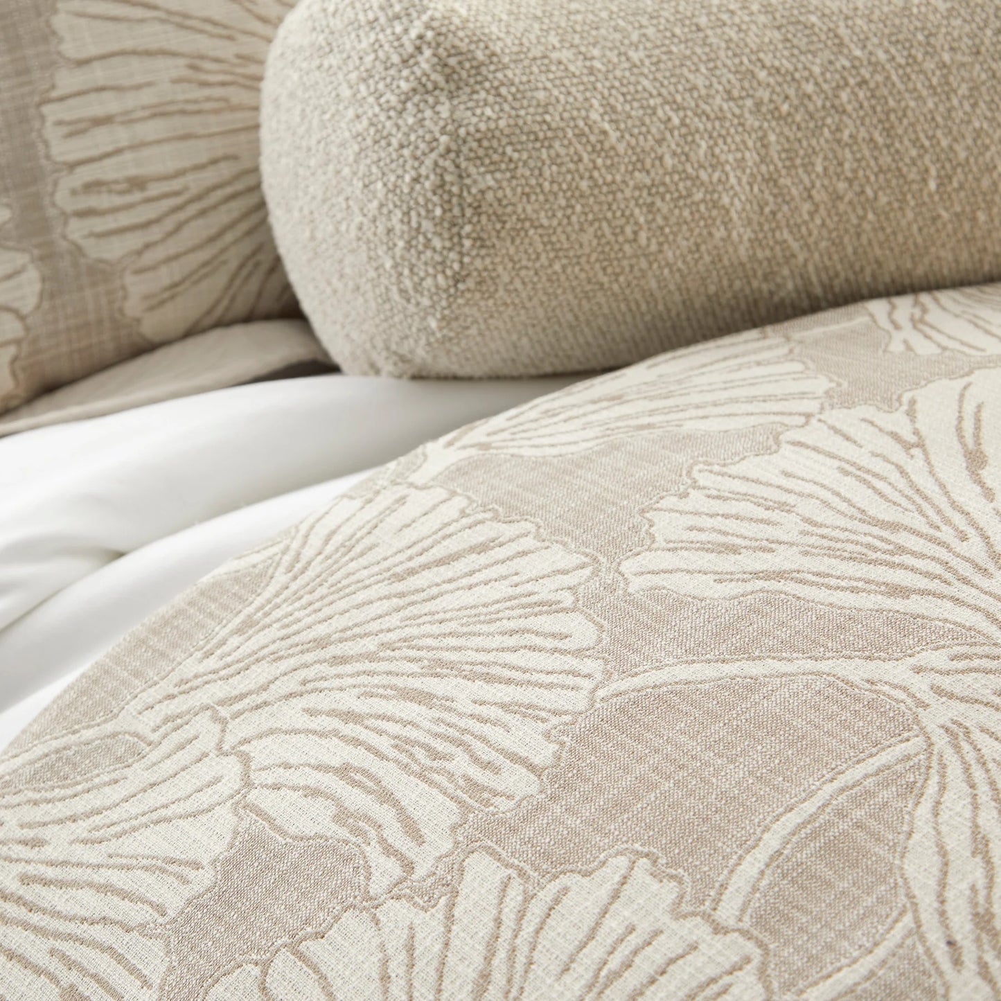Florus Pebble Woven Chenille Luxe Padded Throw (25x98) Made-To-Order